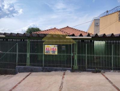 Casa para Loca��o, em Presidente Prudente, bairro Cidade Jardim, 3 dormit�rios, 1 banheiro, 2 vagas