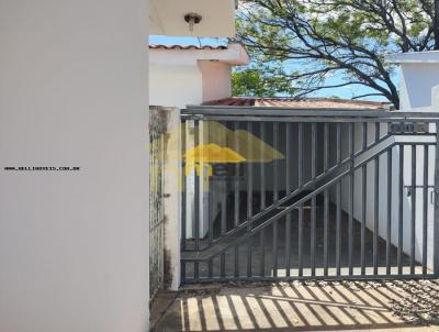 Casa para Locação, em Presidente Prudente, bairro Vila Santa Helena, 2 dormitórios, 1 banheiro, 1 vaga