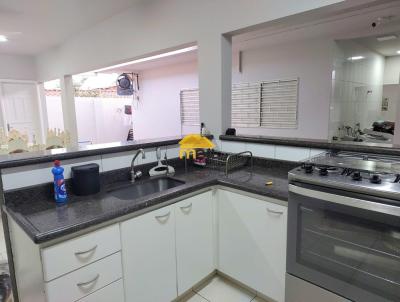 Casa para Venda, em Presidente Prudente, bairro Jardim Aviao, 3 dormitrios, 3 banheiros, 1 sute, 2 vagas