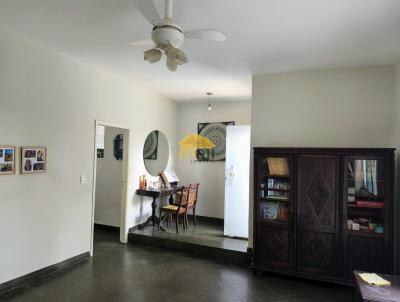 Casa para Venda, em Presidente Prudente, bairro Vila Santa Tereza, 4 dormit�rios, 3 banheiros, 1 su�te, 2 vagas